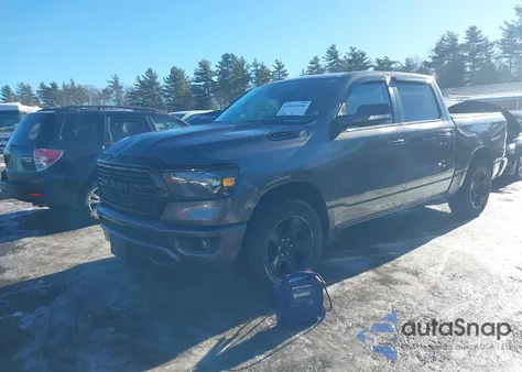 2021 Ram 1500 Big Horn 4X4 5'7 Box z USA, uszkodzony, nr VIN 1C6SRFFT9MN642686